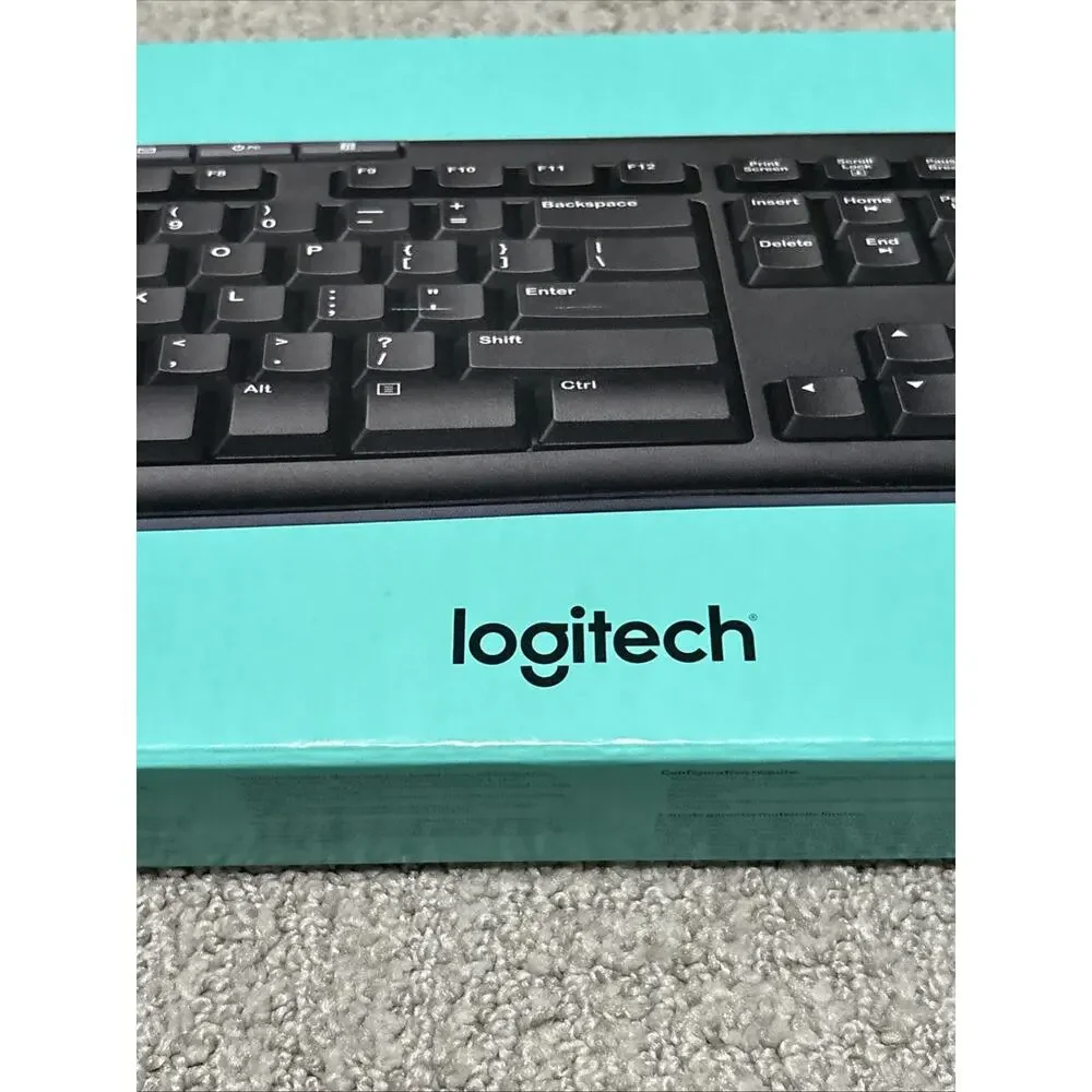 Logitech MK270 wireless keyboard and mouse combo New In Box